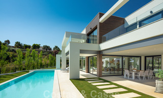 New modern villa in the heart of the golf valley, Nueva Andalucía, Marbella 28947 