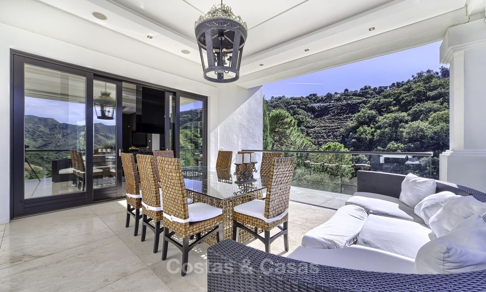 Cozy contemporary style villa with stunning views for sale in La Zagaleta, Marbella - Benahavis 18187
