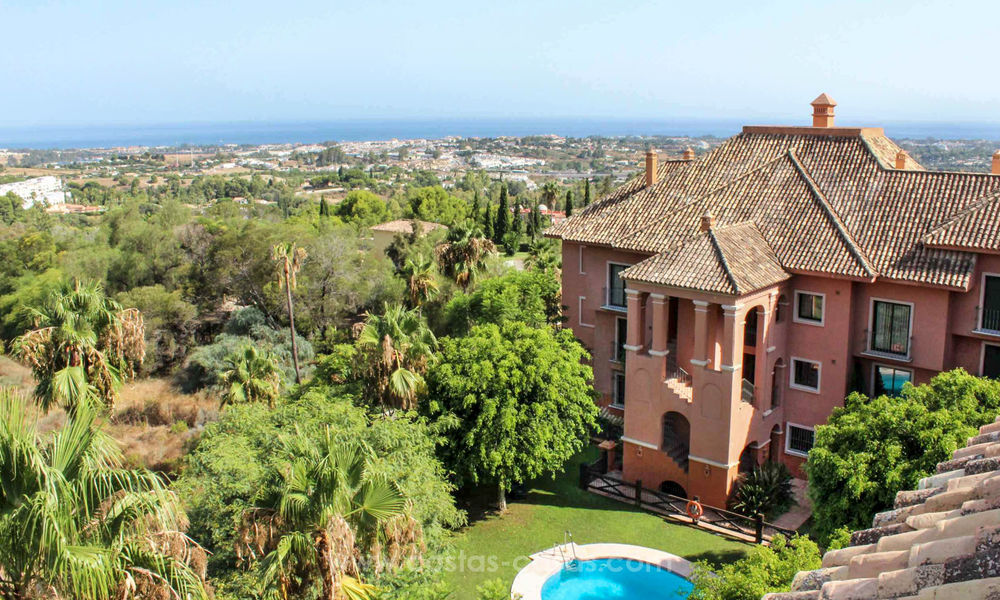 Spacious luxury apartments for sale in Benahavis - Marbella with beautiful sea views. LAST UNIT WITH DISCOUNT! 5034