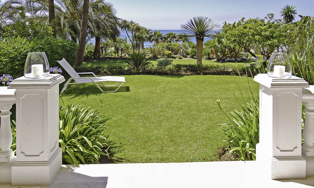 Beachfront luxury apartments for sale in Las Dunas Park, New Golden Mile, Marbella - Estepona 42371