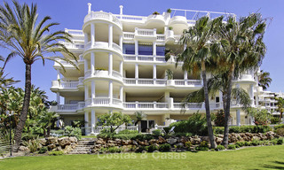 Beachfront luxury apartments for sale in Las Dunas Park, New Golden Mile, Marbella - Estepona 42376 