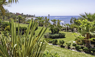 Beachfront luxury apartments for sale in Las Dunas Park, New Golden Mile, Marbella - Estepona 42377 