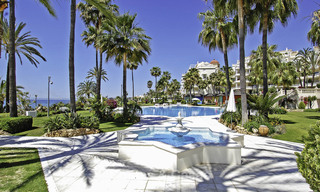 Beachfront luxury apartments for sale in Las Dunas Park, New Golden Mile, Marbella - Estepona 42383 