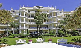 Beachfront luxury apartments for sale in Las Dunas Park, New Golden Mile, Marbella - Estepona 42386 