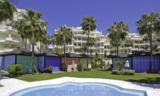 Beachfront luxury apartments for sale in Las Dunas Park, New Golden Mile, Marbella - Estepona 42391 