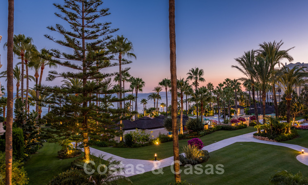 Beachfront luxury apartments for sale in Las Dunas Park, New Golden Mile, Marbella - Estepona 42403