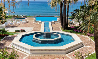 Beachfront luxury apartments for sale in Las Dunas Park, New Golden Mile, Marbella - Estepona 42984 