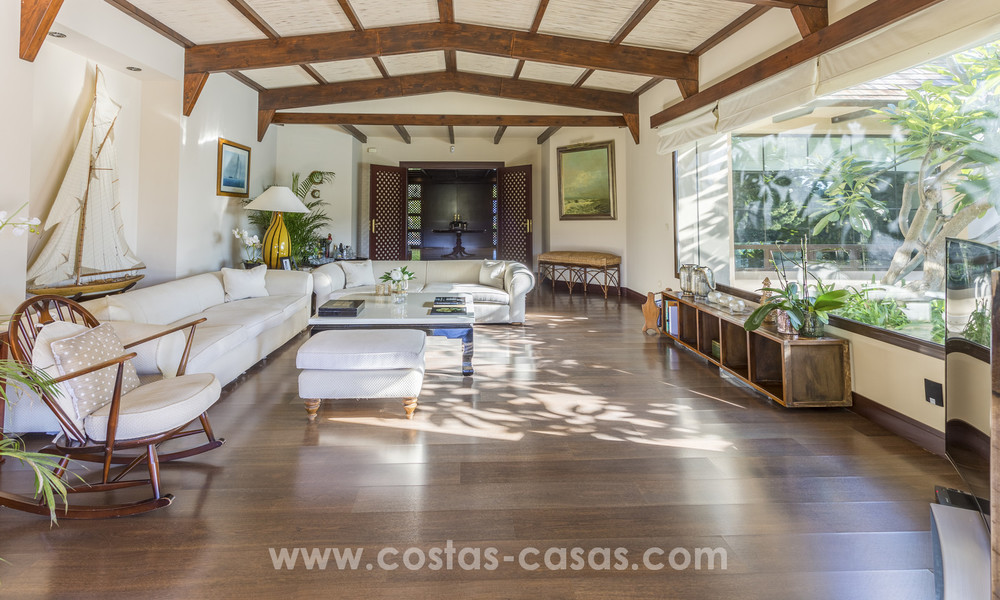 Exclusive Contemporary villa with Asian features for sale, frontline golf in a gated community in Marbella 17421