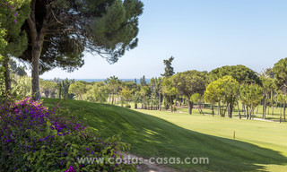 Exclusive Contemporary villa with Asian features for sale, frontline golf in a gated community in Marbella 17436 