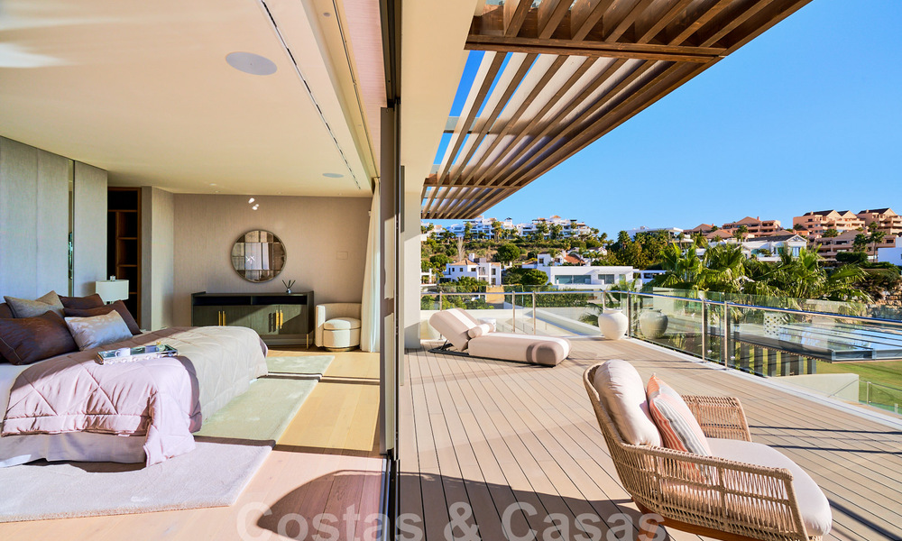 Ready to move in. Modern villa for sale, frontline golf in Benahavis - Marbella 58505