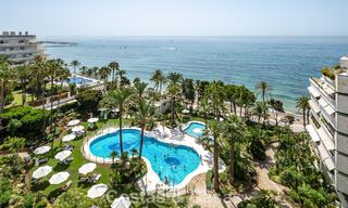 For Sale Apartment in Gran Marbella: frontline beach complex 777200 