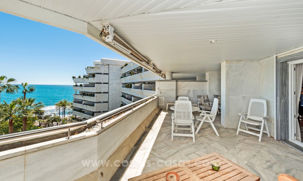 For Sale Apartment in Gran Marbella: frontline beach complex 777227