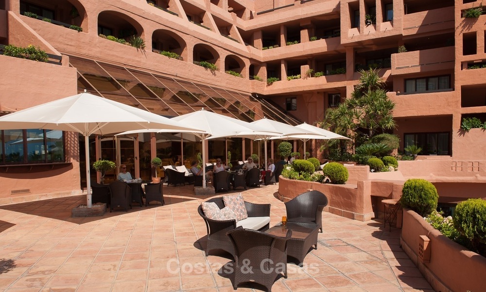 For sale in Hotel Kempinski, Marbella - Estepona: Renovated apartment in modern style 323