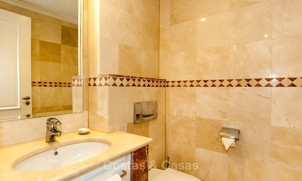 For sale in Hotel Kempinski, Marbella - Estepona: Renovated apartment in modern style 343