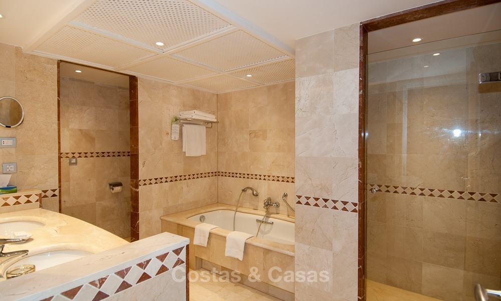 For sale in Hotel Kempinski, Marbella - Estepona: Renovated apartment in modern style 349