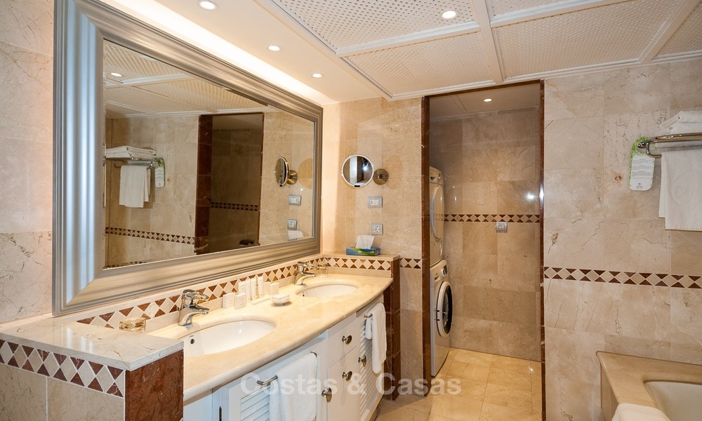 For sale in Hotel Kempinski, Marbella - Estepona: Renovated apartment in modern style 350