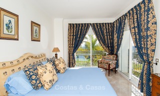 Elegant, south facing frontline golf villa for sale, located in Benahavis - Marbella with sea views 628 