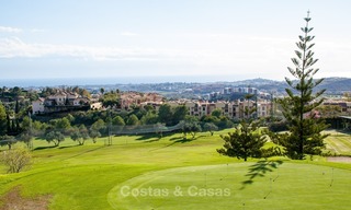 Elegant, south facing frontline golf villa for sale, located in Benahavis - Marbella with sea views 642 