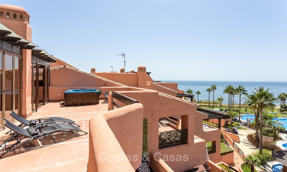 First line beach penthouse apartment for sale on the New Golden Mile between Marbella and Estepona 1011