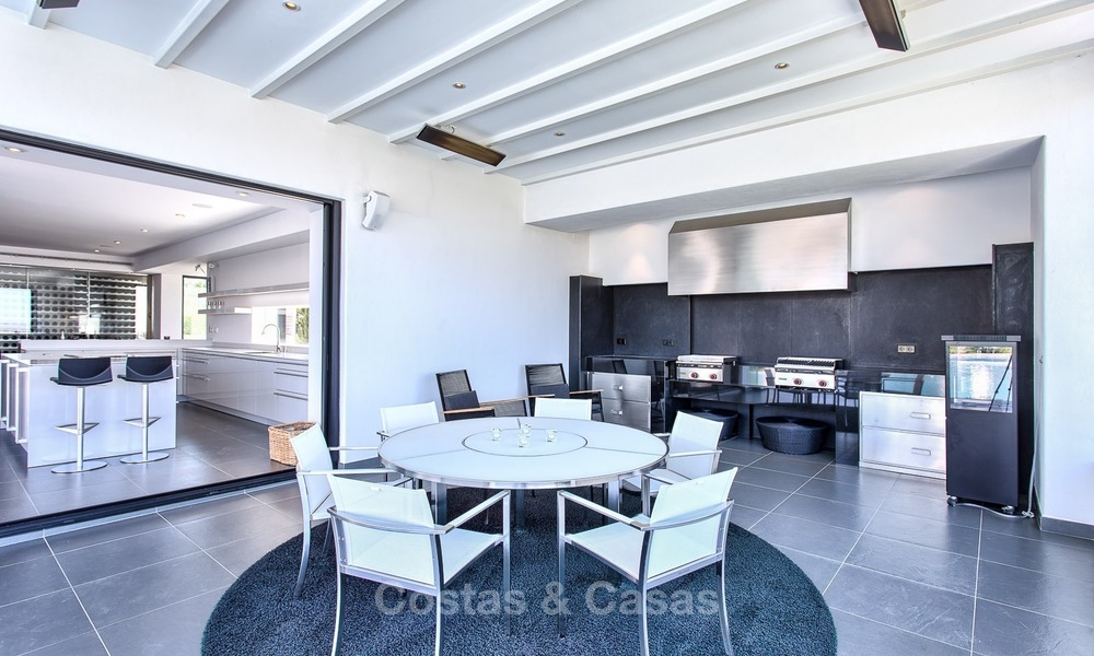 Exclusive modern villa for sale on golf resort with sea and golf views in Benahavis - Marbella 1018