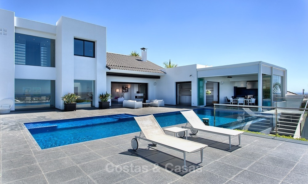 Exclusive modern villa for sale on golf resort with sea and golf views in Benahavis - Marbella 1026