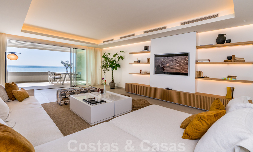 Luxurious Modern Apartments for sale, Seafront Location in Estepona centre. Completed! 40588
