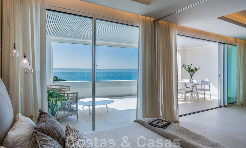 Luxurious Modern Apartments for sale, Seafront Location in Estepona centre. Completed! 40613