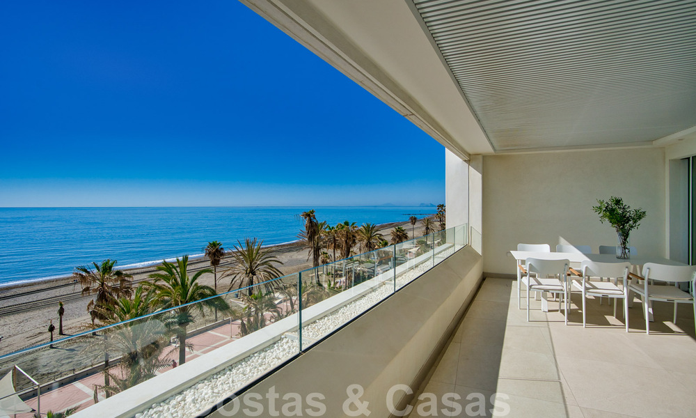 Luxurious Modern Apartments for sale, Seafront Location in Estepona centre. Completed! 40617