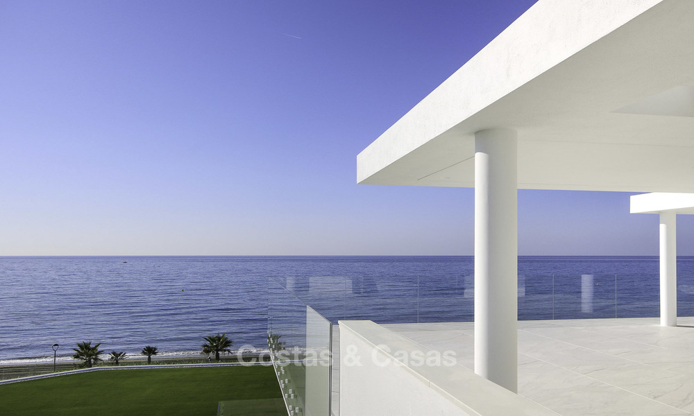 Exclusive New, Modern Beachfront Apartments for sale, New Golden Mile, Marbella - Estepona. Ready to move in. 18739