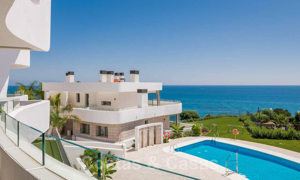 New Beachfront Modern Apartments for sale in Mijas Costa. Completed! Last and best unit! Penthouse with huge terrace with private plunge pool. Frontline. 28142