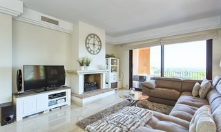 Luxury elevated Ground Floor Corner Apartment with Sea Views for sale in Benahavis, Marbella 1334 