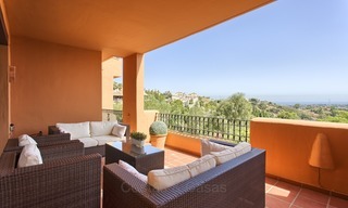 Luxury elevated Ground Floor Corner Apartment with Sea Views for sale in Benahavis, Marbella 1336 
