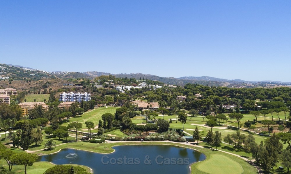 Luxury Penthouse apartment for sale in Gated Community with Panoramic sea and golf views in Rio Real, Marbella 1468