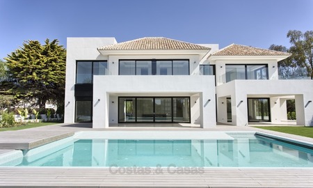 Brand-new, Beachside, Contemporary Style Villa for sale, Ready to Move in, Marbella West 1481