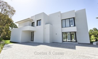 Brand-new, Beachside, Contemporary Style Villa for sale, Ready to Move in, Marbella West 1486 