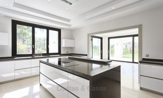Brand-new, Beachside, Contemporary Style Villa for sale, Ready to Move in, Marbella West 1498 