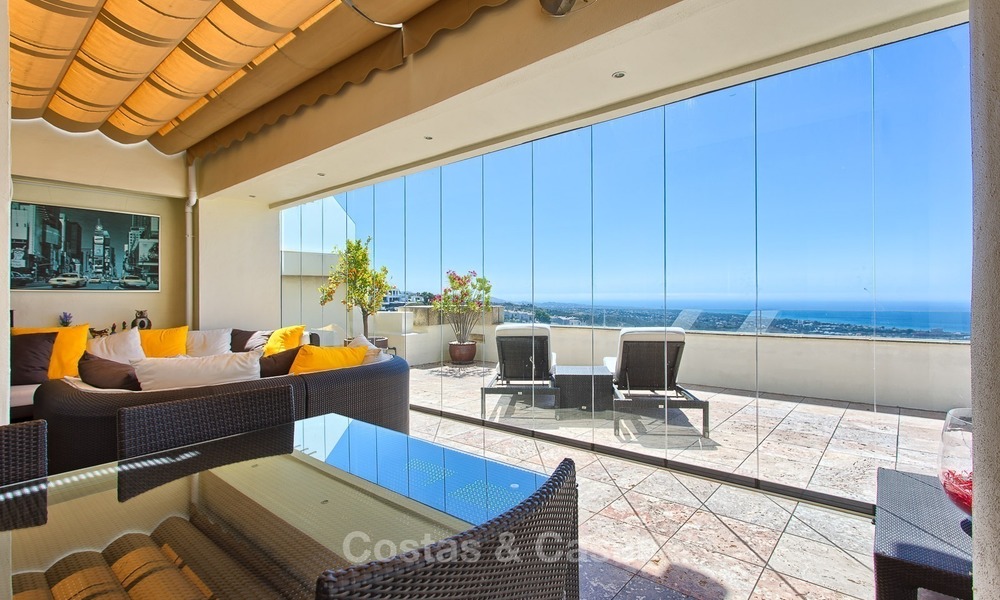 Modern Contemporary style Penthouse apartment with Sea Views for sale in Los Monteros, Marbella 1587