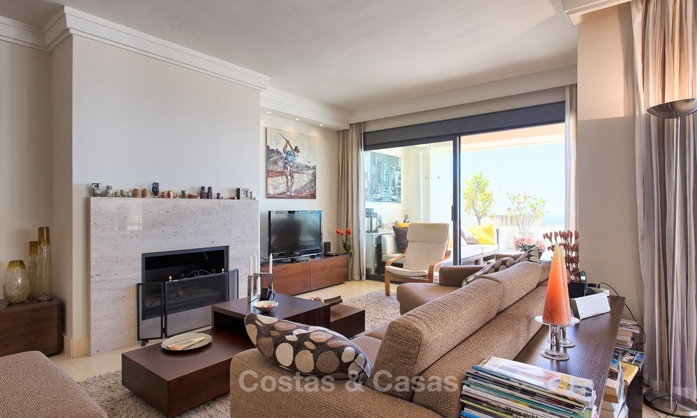 Modern Contemporary style Penthouse apartment with Sea Views for sale in Los Monteros, Marbella 1598