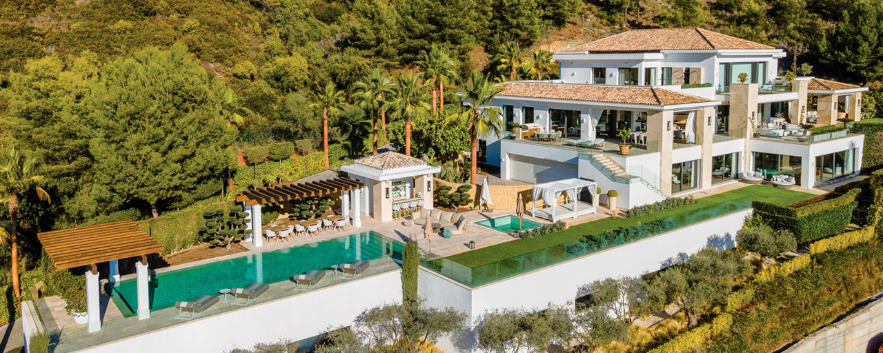 New on the market! Contemporary, modern luxury villa for sale in resort style with panoramic sea views in Cascada de Camojan in Marbella