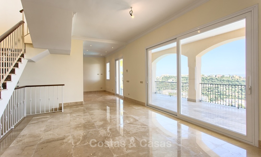 New Villa with Panoramic Sea- and Golf Views for sale, Benahavis, Marbella 1743