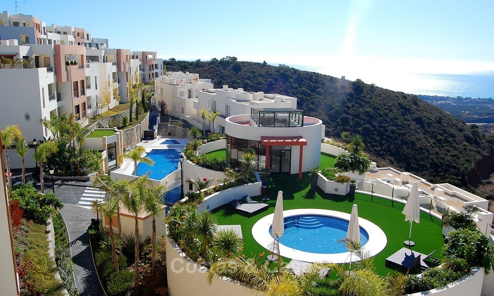 Bargain Modern, Luxury Apartment for Sale in Marbella with garden and Beautiful Sea and Coastal Views 1855