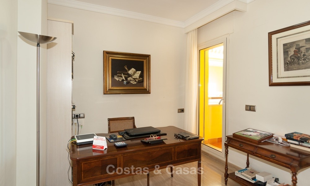 Luxury apartment for sale in Sierra Blanca, on The Golden Mile, Marbella 1936