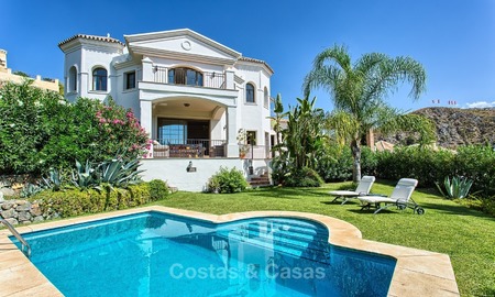 Sea- and Mountain View Villa for sale in Gated Community in La Quinta, Benahavis - Marbella 2029