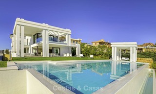 Elegant designer style villa for sale, frontline golf on a golf resort on the New Golden Mile, Marbella - Benahavis 13856 