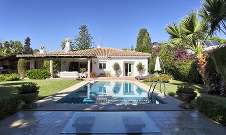 Beachside Villa - Bungalow for sale, on The New Golden Mile, at walking distance from the Beach, Marbella, Estepona 2200