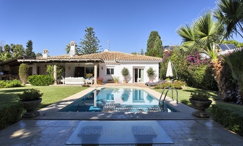 Beachside Villa - Bungalow for sale, on The New Golden Mile, at walking distance from the Beach, Marbella, Estepona 2200