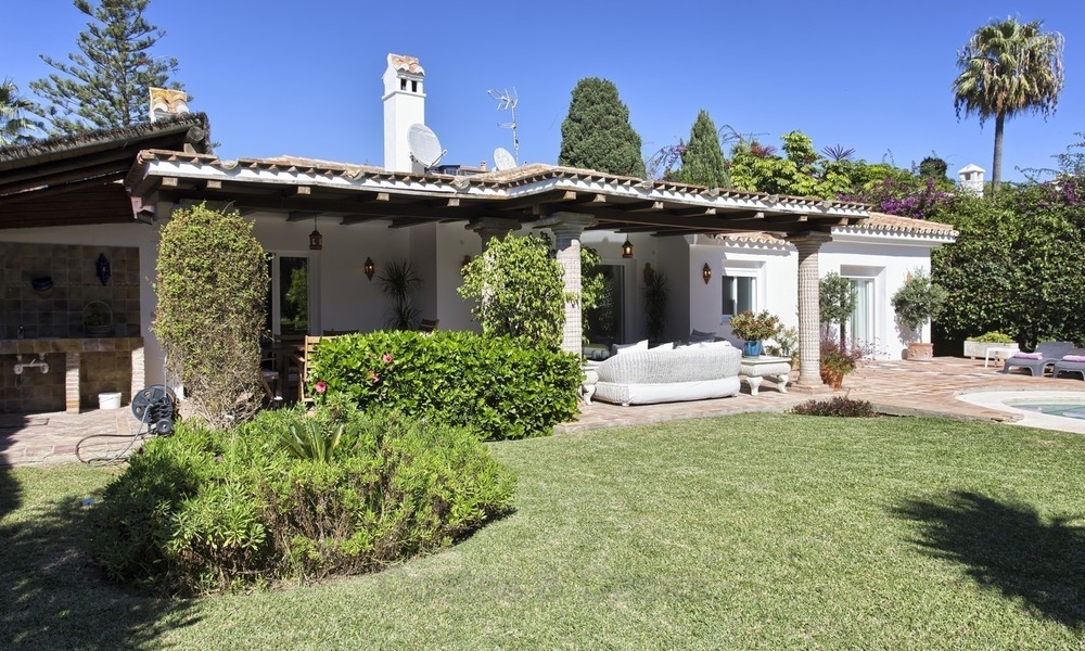 Beachside Villa - Bungalow for sale, on The New Golden Mile, at walking distance from the Beach, Marbella, Estepona 2204