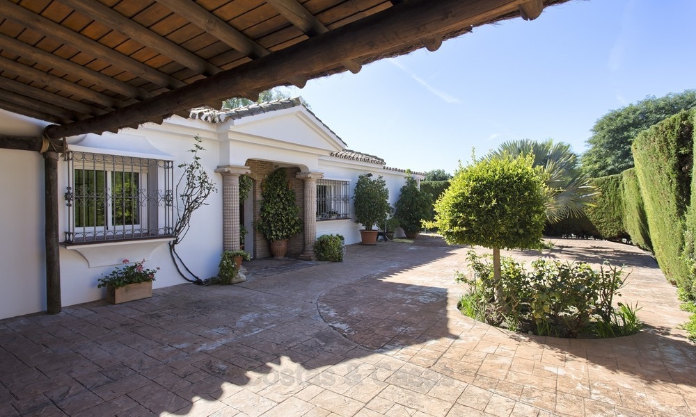 Beachside Villa - Bungalow for sale, on The New Golden Mile, at walking distance from the Beach, Marbella, Estepona 2231