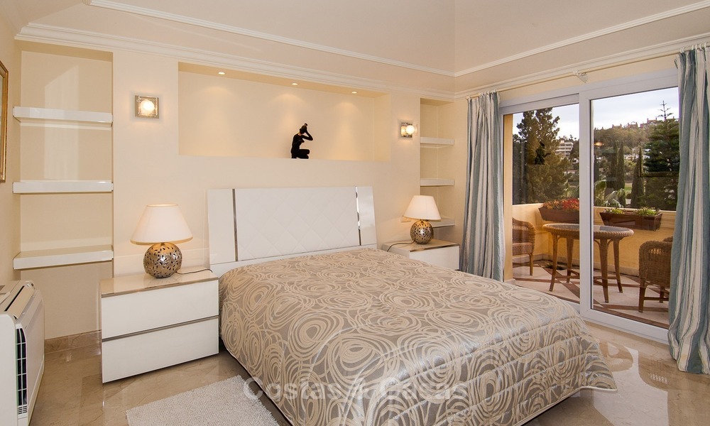 Frontline golf, luxurious penthouse for sale in Nueva Andalucia - Marbella 2466