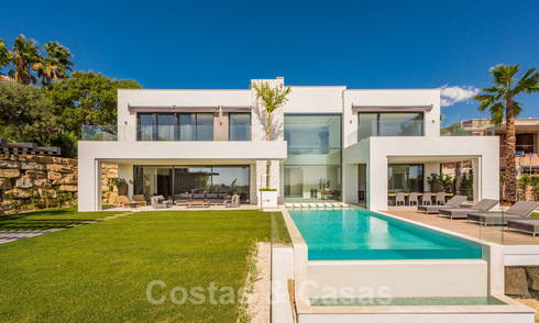 Ready to move in Modern Contemporary Villa near Golf with Sea Views for sale in Benahavis - Marbella 33941